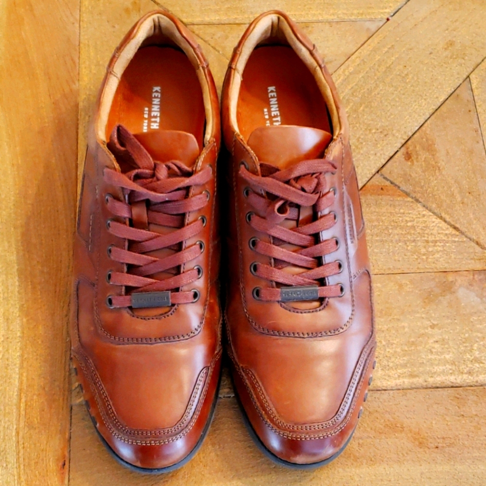 Kenneth Cole casual shoes
